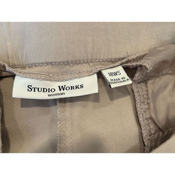 Studio Works Women's size 18 WS Pants Beige Pull-On Waistband Pockets - Picture 3 of 5